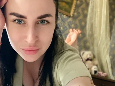 AliceMYs live cam video preview