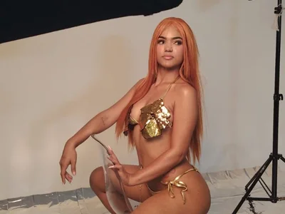 vahiolet_fuentes live cam video preview