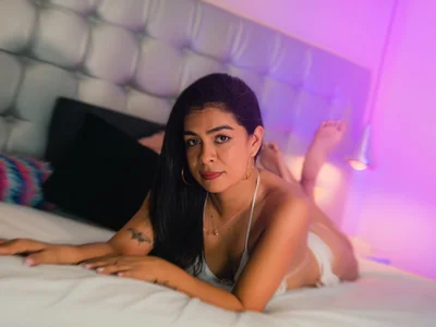 hannah_gray Small Tits webcam from Colombia